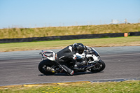 anglesey-no-limits-trackday;anglesey-photographs;anglesey-trackday-photographs;enduro-digital-images;event-digital-images;eventdigitalimages;no-limits-trackdays;peter-wileman-photography;racing-digital-images;trac-mon;trackday-digital-images;trackday-photos;ty-croes